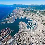 Casa Azzurra, Nel Cuore Di Genova