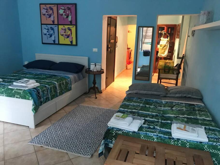 Casa Azzurra, Nel Cuore Di Genua